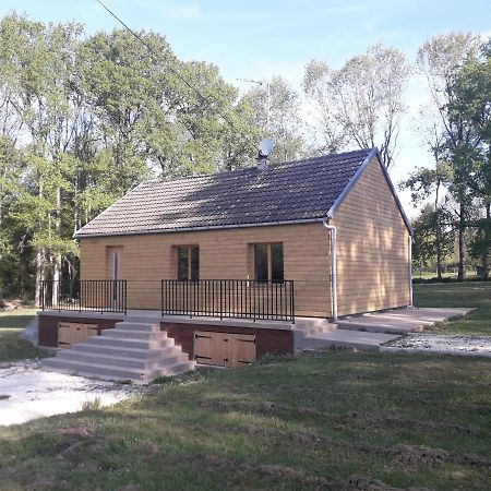 maison indépendante Villa Saint-Amand-en-Puisaye Esterno foto